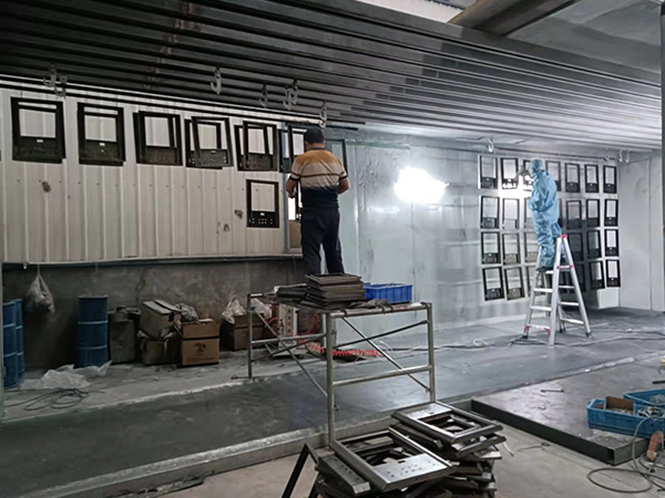 靜電噴涂作業